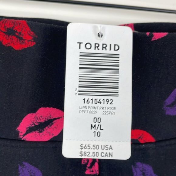 NWT Torrid Pixie Pants M/L Women’s 10 (00R) Lipstick Kisses High Rise Pull-On - Picture 3 of 10